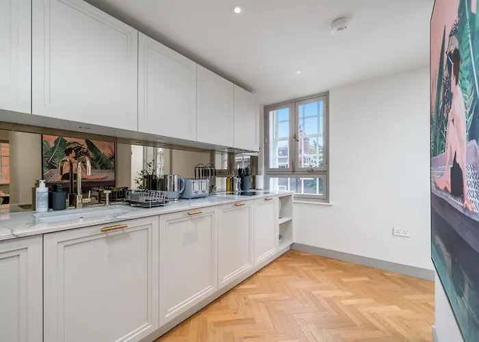 Luxury Flats Near Big Ben And London Eye